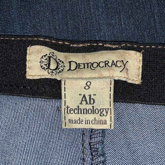 Democracy Jeans - Picture 3 of 7